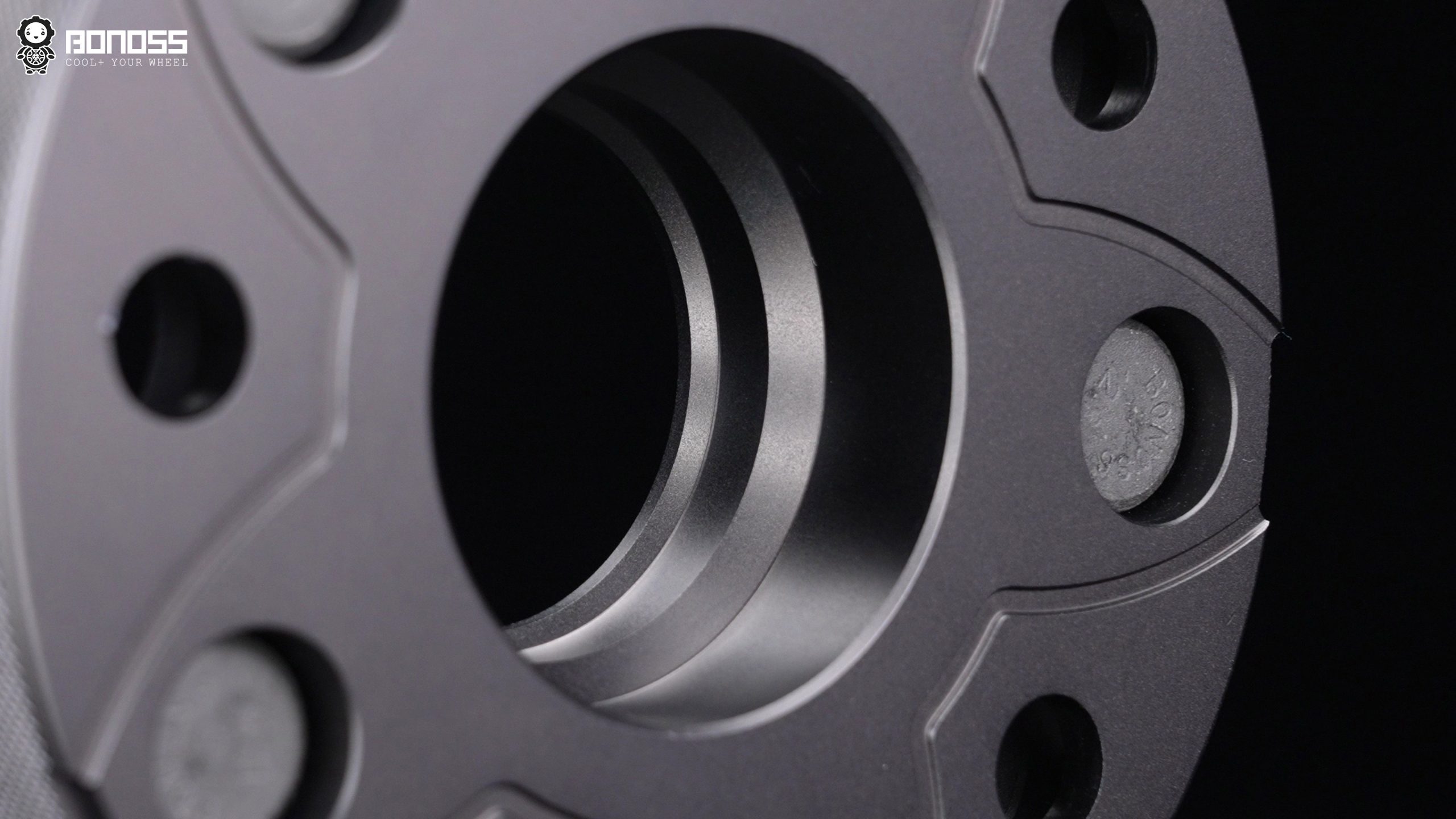 bonoss-active-cooling-grooves-on-2023-tesla-model-x-wheel-spacer Active cooling fins machined into a BONOSS spacer made for the 2023 Tesla Model X.