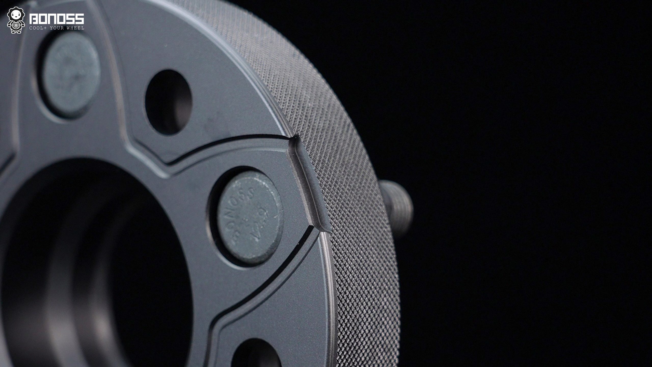 bonoss-blm-series-wheel-spacers-active-cooling-grooves-closeup Active cooling heat dissipation grooves on BONOSS BLM series forged wheel spacers