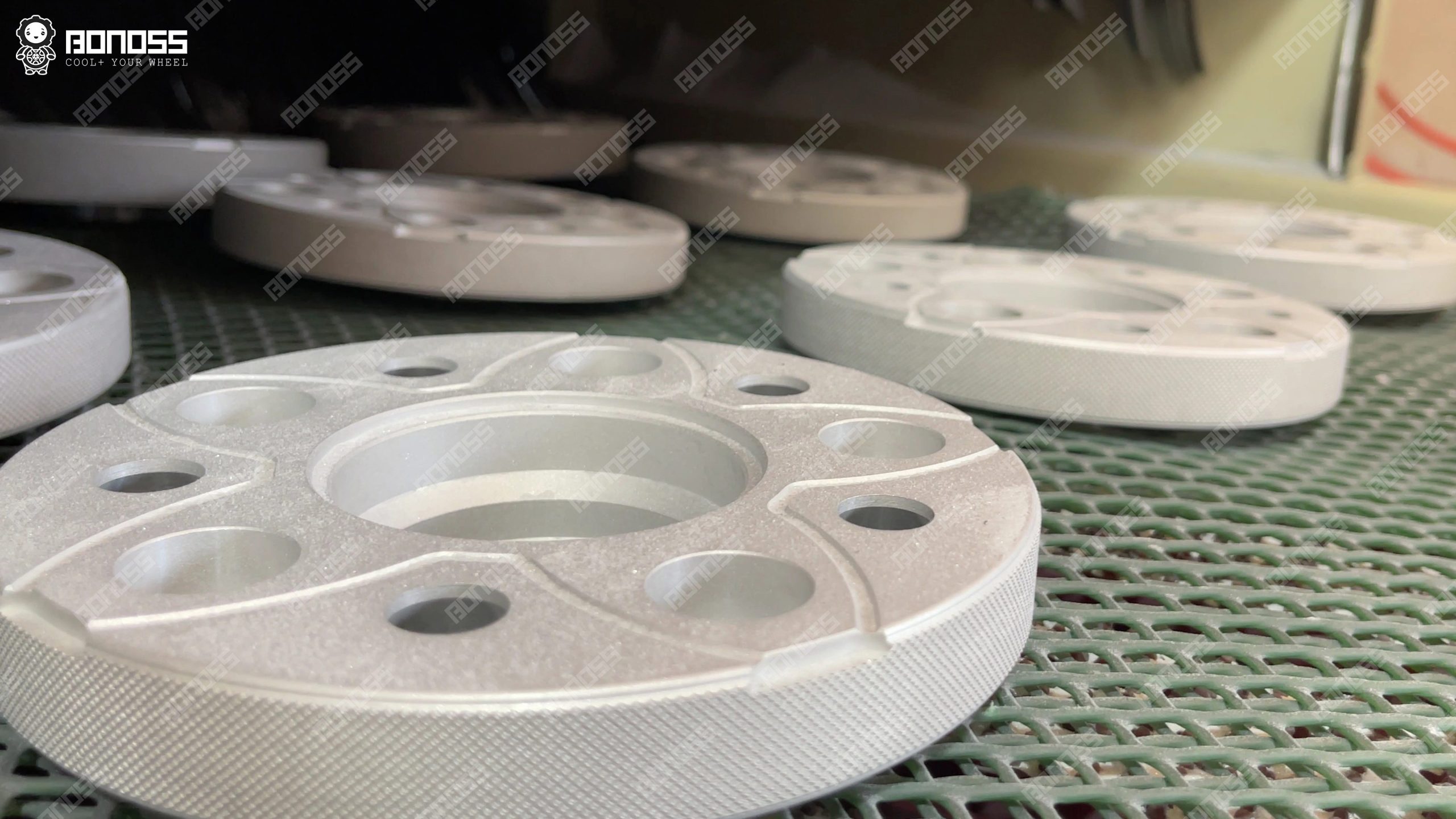 bonoss-wheel-spacers-hard-anodizing-process BONOSS wheel spacers during the hard anodizing oxidation process for corrosion resistance