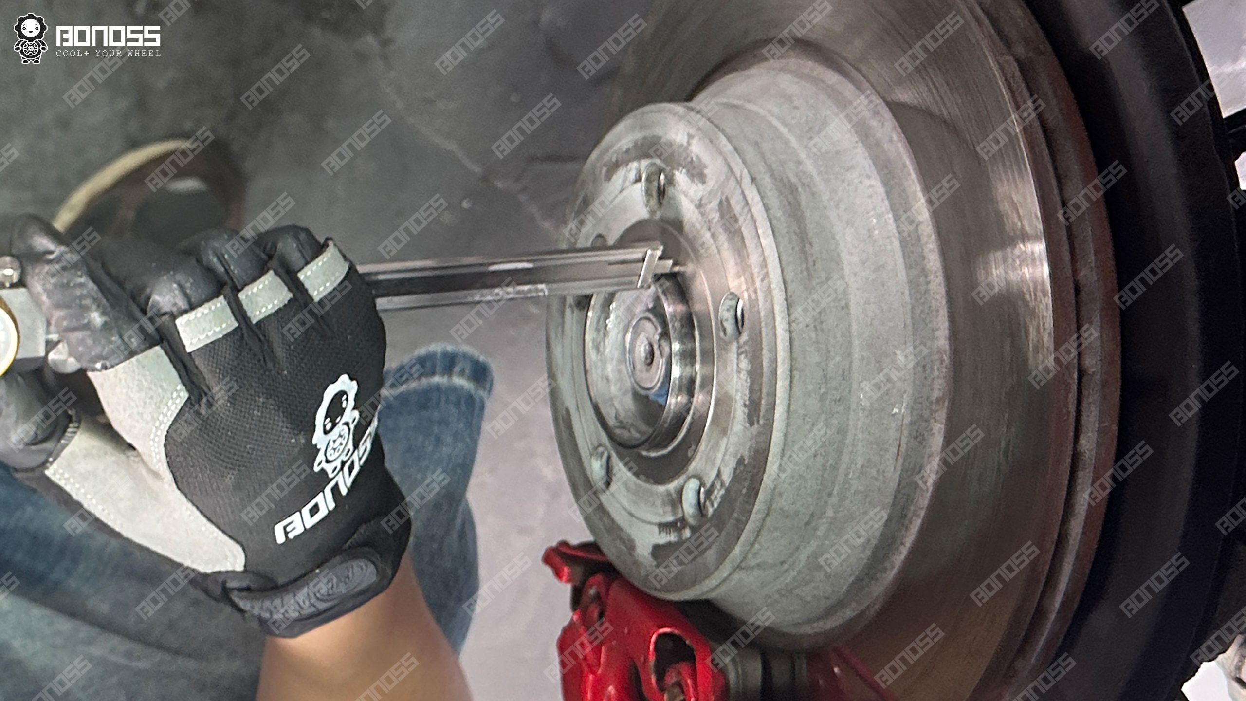 rear-hub-protrusion-height-vernier-caliper-8-76mm 2017 Mercedes CLS rear hub protrusion 8.76mm vernier caliper measurement